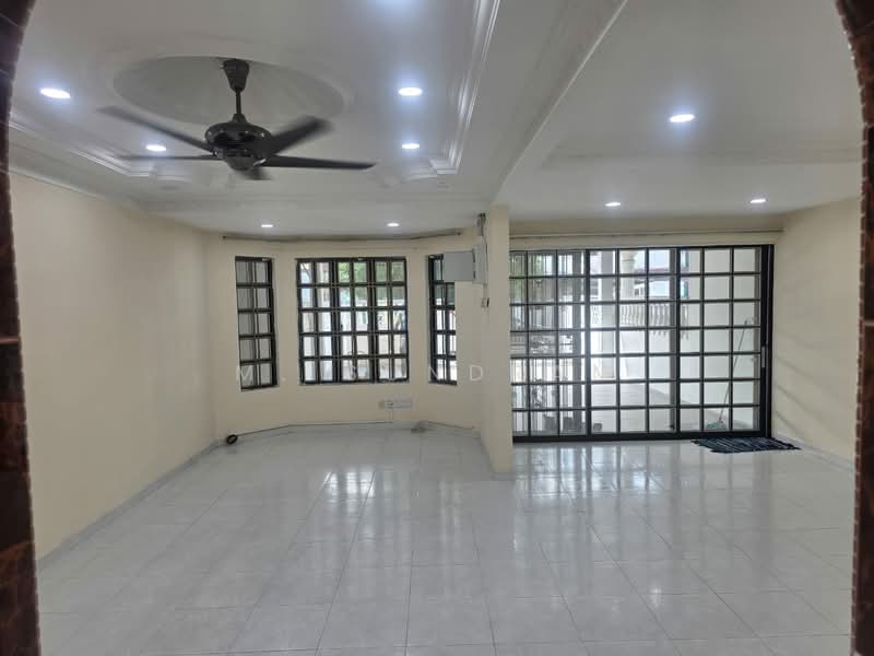 2-storey Terraced House for Rent in Bandar Bukit Tinggi (Klang) - M. Sundram - Living Room - PropertyGuru.com.my