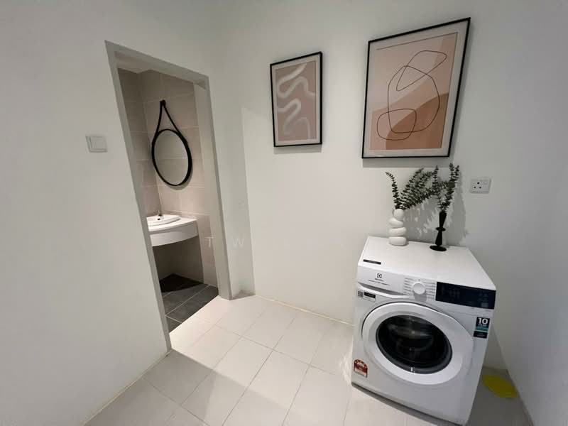 Pangsapuri untuk Dijual di Radium Adesa - Tw Lun - Bathroom - PropertyGuru.com.my