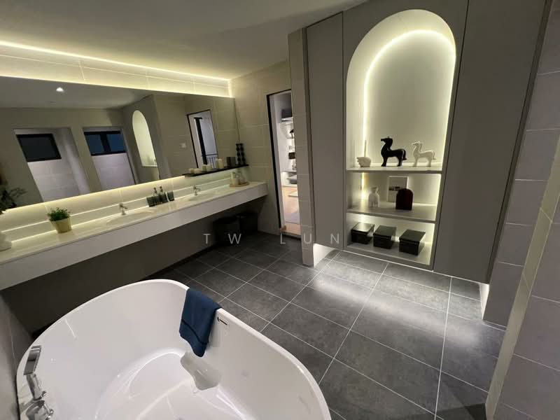 Pangsapuri untuk Dijual di Radium Adesa - Tw Lun - Bathroom - PropertyGuru.com.my