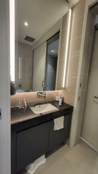 Servis Apartment untuk Disewa di The Park 2 - Lai Lick Haw - Bathroom - PropertyGuru.com.my