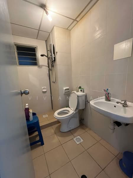 Service Residence for Sale at Main Place Residence - Vivian Tan - Bathroom - PropertyGuru.com.my