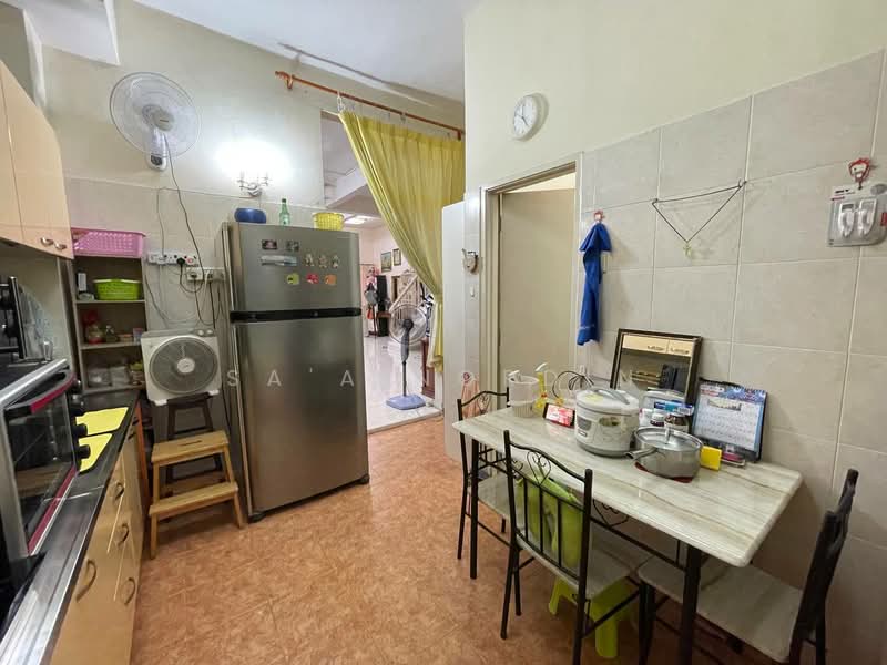 2-storey Terraced House for Sale in Subang (Selangor) - Sa'a Nordin - Kitchen - PropertyGuru.com.my