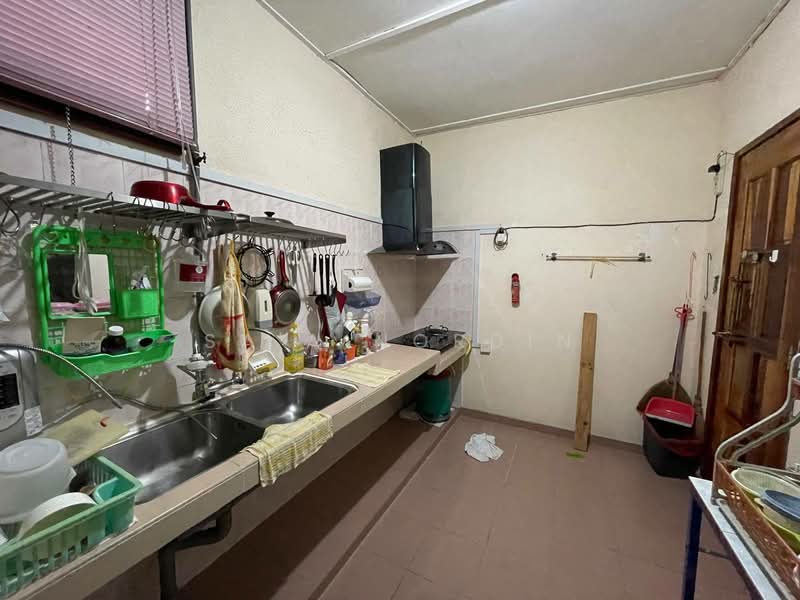 2-storey Terraced House for Sale in Subang (Selangor) - Sa'a Nordin - Kitchen - PropertyGuru.com.my