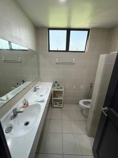 Condominium for Rent at Casa Tropicana - Leon Tan - Bathroom - PropertyGuru.com.my