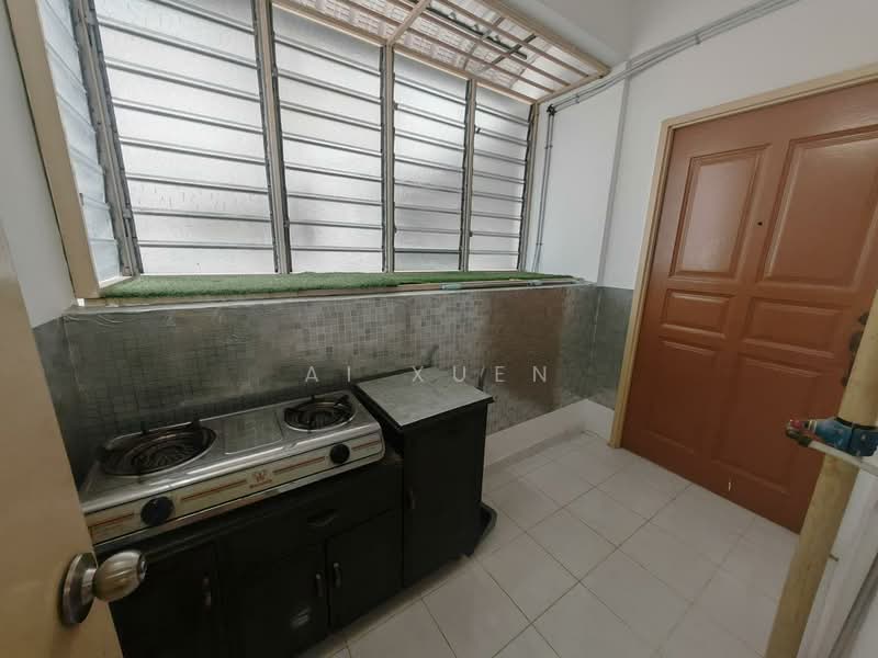 Condominium for Rent at Jay Series (Greenlane Heights Block J) - Ai Xuen - Kitchen - PropertyGuru.com.my