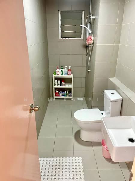 Condominium for Rent at Lakefront Homes - Naim Kassim - PropertyGuru.com.my