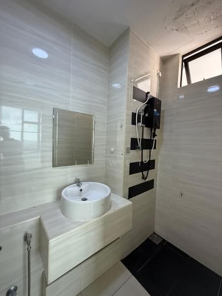 Service Residence for Rent at D'Summit Residences - Li Wei - PropertyGuru.com.my