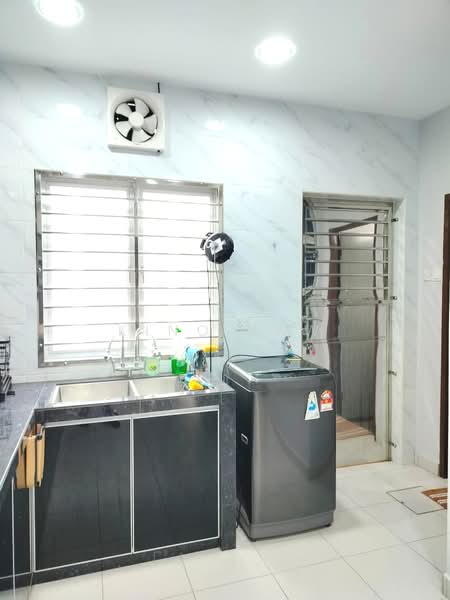 Rumah Teres 2 Tingkat untuk Dijual di Taman Pulai Mutiara (Iskandar Puteri (Nusajaya)) - Kino Jaw - Kitchen - PropertyGuru.com.my