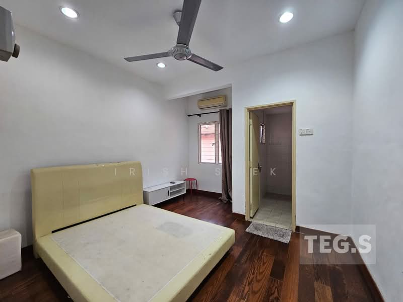 2-storey Terraced House for Sale in Kota Kemuning (Shah Alam) - Irish Shek - PropertyGuru.com.my