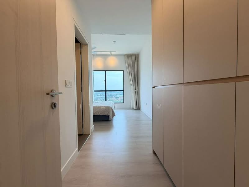 Service Residence for Rent at Maya Ara Residences - Ivan Lum - Corridor - PropertyGuru.com.my
