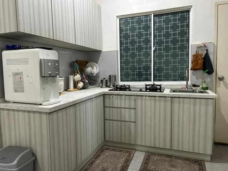 1-storey Terraced House for Sale in Lukut (Negeri Sembilan) - Azrul Othman - Kitchen - PropertyGuru.com.my
