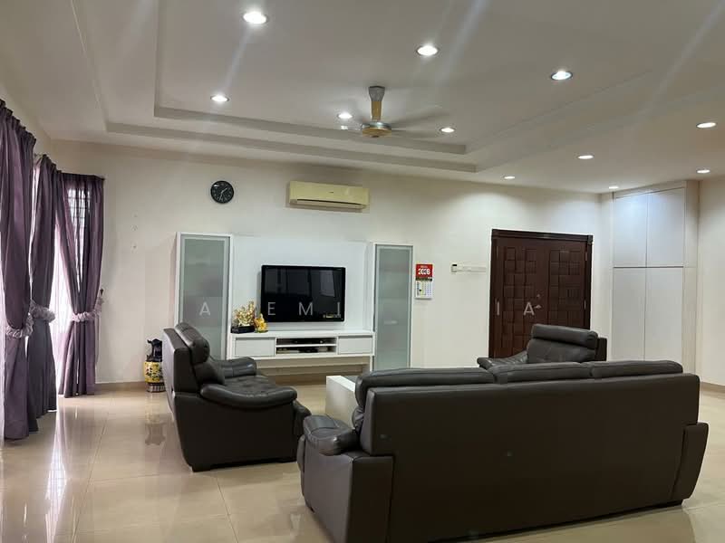 Semi-Detached House for Sale in Laman Residen Kipark Sri Utara (Batu Caves) - Jasemin Chia - Living Room - PropertyGuru.com.my