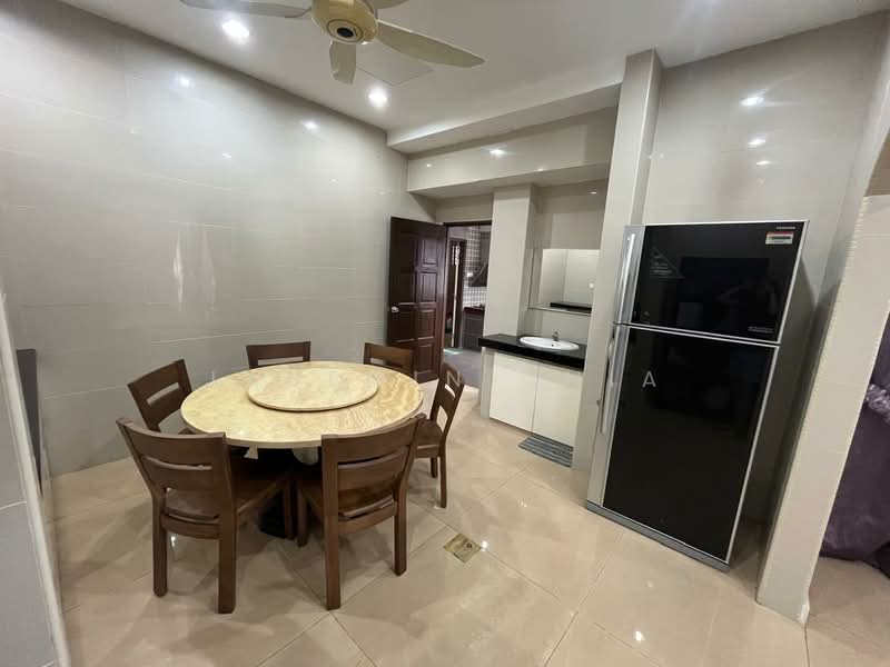 Semi-Detached House for Sale in Laman Residen Kipark Sri Utara (Batu Caves) - Jasemin Chia - Dining Room - PropertyGuru.com.my