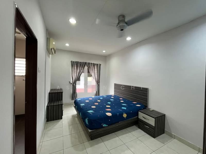 Semi-Detached House for Sale in Laman Residen Kipark Sri Utara (Batu Caves) - Jasemin Chia - Bedroom - PropertyGuru.com.my
