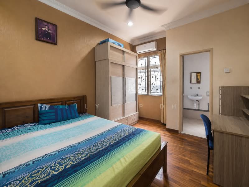 Rumah Teres 2 Tingkat untuk Dijual di Kota Kemuning (Shah Alam) - Lily Yap DH - Bedroom - PropertyGuru.com.my