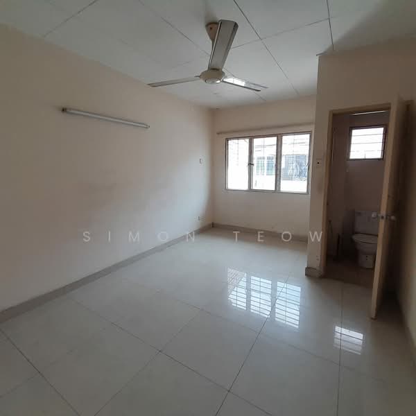 2-storey Terraced House for Sale in TAMAN PUCHONG UTAMA (Puchong) - Simon Teow - Interior - PropertyGuru.com.my