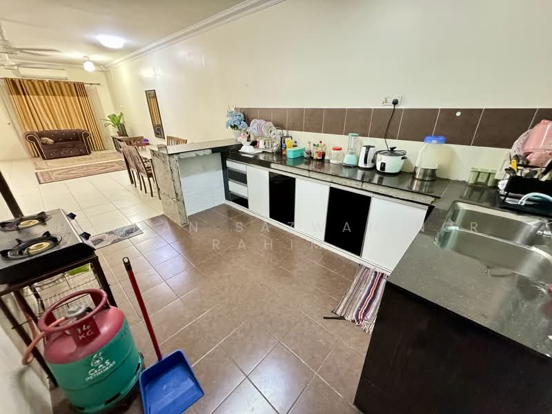 2-storey Terraced House for Sale in Taman Indah Klia (Sepang) - Herman Sazwan Nor Rahim - Kitchen - PropertyGuru.com.my