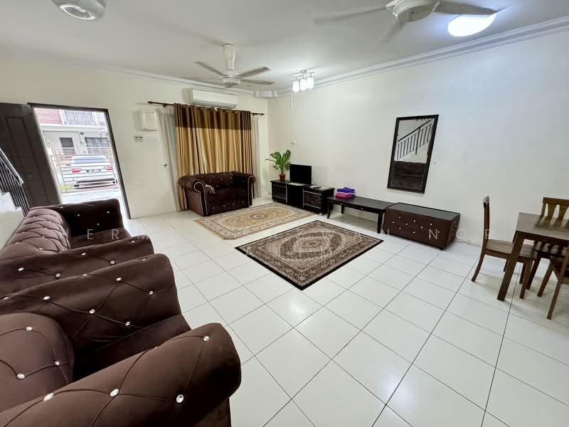 2-storey Terraced House for Sale in Taman Indah Klia (Sepang) - Herman Sazwan Nor Rahim - Living Room - PropertyGuru.com.my