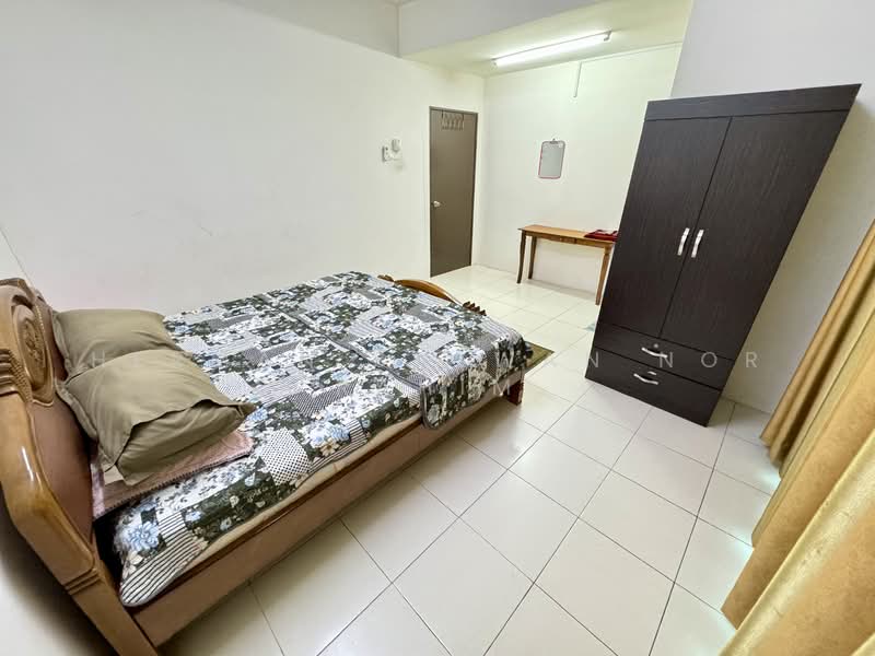2-storey Terraced House for Sale in Taman Indah Klia (Sepang) - Herman Sazwan Nor Rahim - Bedroom - PropertyGuru.com.my