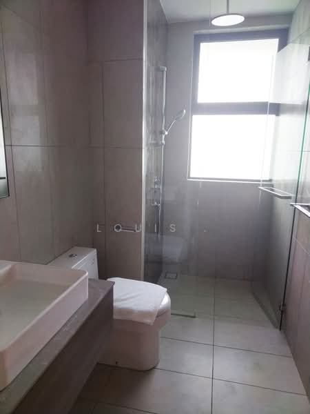 Servis Apartment untuk Disewa di Datum Jelatek Residence - Louis . - Bathroom - PropertyGuru.com.my