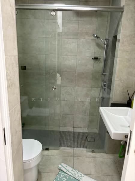 Servis Apartment untuk Disewa di The Sentral Suites - Steve Loh - Bathroom - PropertyGuru.com.my