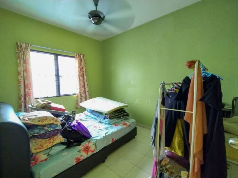 Pangsapuri untuk Dijual di Pangsapuri Mayang (Puncak Jalil) - Ilman Nahri - Bedroom - PropertyGuru.com.my