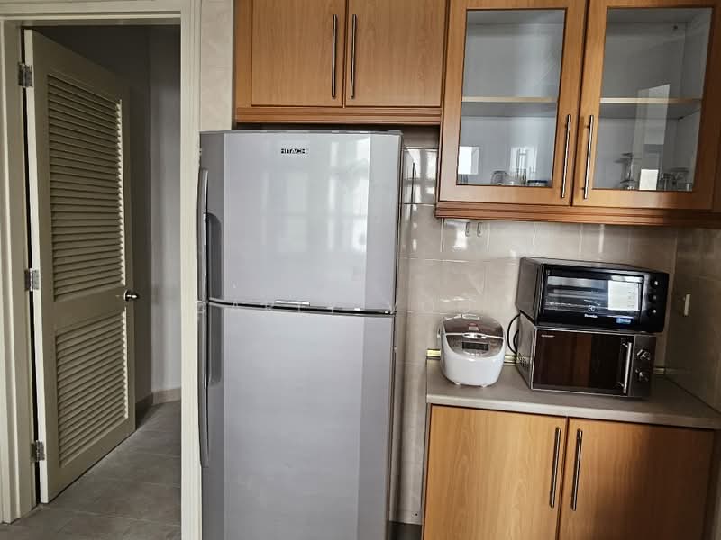 Condominium for Rent at The Straits View Condominium - Carly Voon - Kitchen - PropertyGuru.com.my