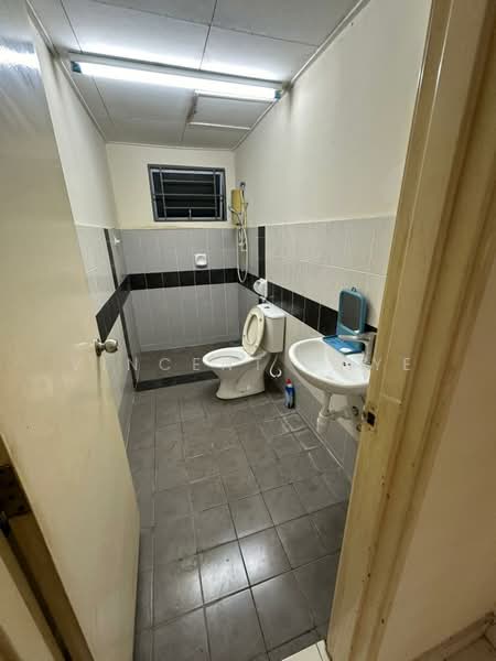 Service Residence for Rent at Koi Kinrara - Vincent Chye - Bathroom - PropertyGuru.com.my