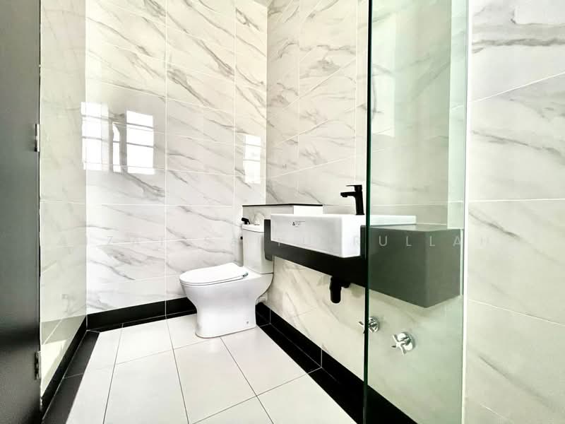 Semi-Detached House for Sale in Eco Majestic (Semenyih) - Aizat Saifulrullah - Bathroom - PropertyGuru.com.my