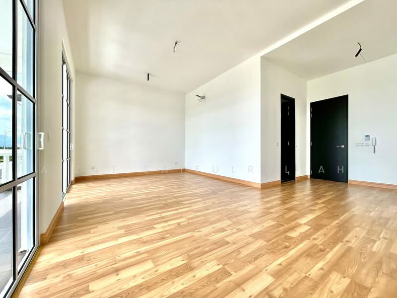 Semi-Detached House for Sale in Eco Majestic (Semenyih) - Aizat Saifulrullah - Living Room - PropertyGuru.com.my