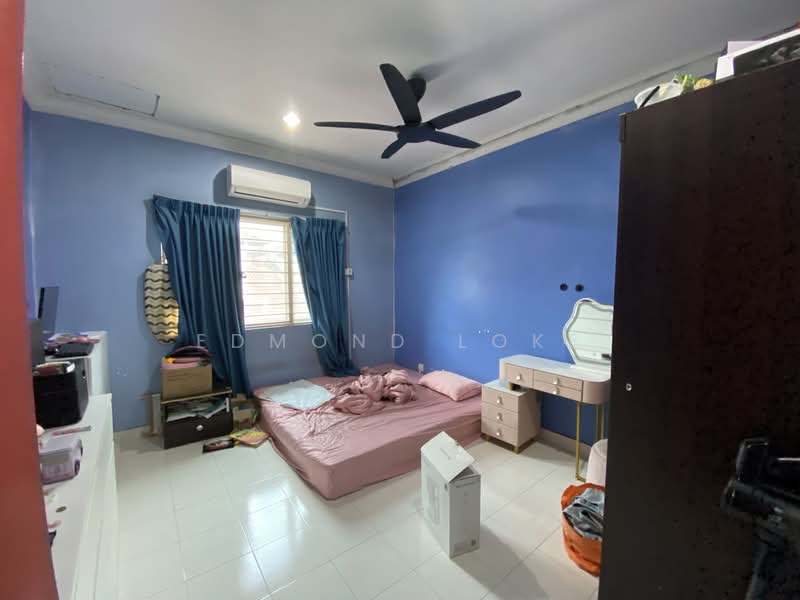 Rumah Teres untuk Dijual di Laman Rimbunan (Kepong) - Edmond Loke - Bedroom - PropertyGuru.com.my