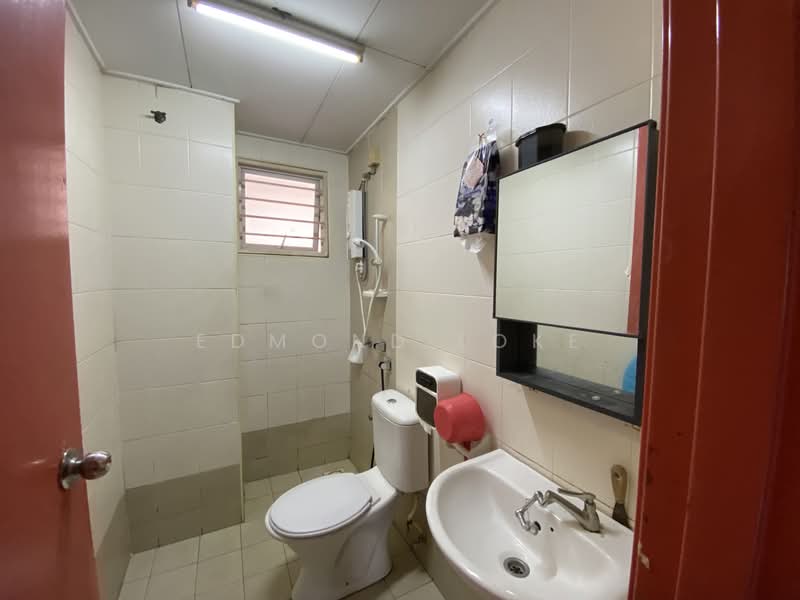 Rumah Teres untuk Dijual di Laman Rimbunan (Kepong) - Edmond Loke - Bathroom - PropertyGuru.com.my