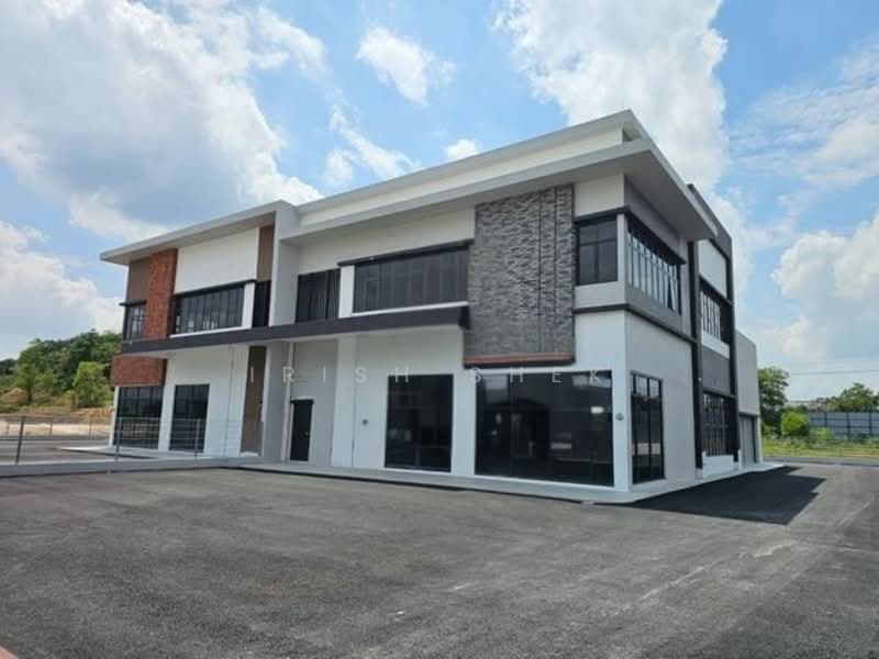 Kedai / Pejabat untuk Dijual di Kajang (Selangor) - Irish Shek - Exterior - PropertyGuru.com.my