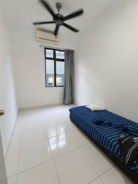 Service Residence for Sale at Sky Gardens Residences - Emma Lee - Bedroom - PropertyGuru.com.my