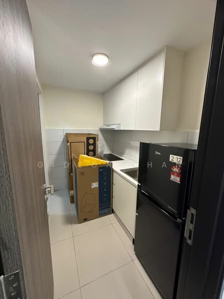Service Residence for Rent at Vista Tiara (MBW Bay) - Gideon Chan - Kitchen - PropertyGuru.com.my