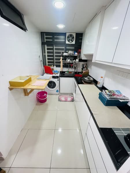 Servis Apartment untuk Disewa di KL Traders Square - Kenny Chong - Kitchen - PropertyGuru.com.my