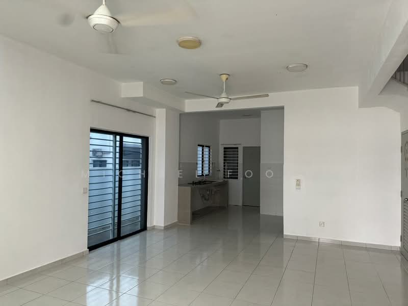 Rumah Teres 2 Tingkat untuk Disewa di Setia Alam (Selangor) - Michael Foong - Living Room - PropertyGuru.com.my