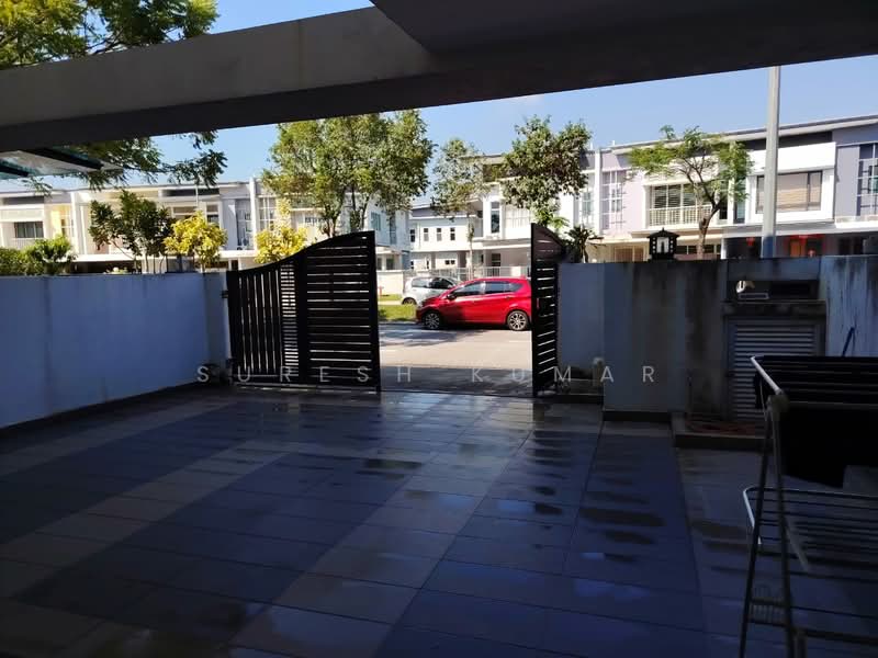 Rumah Teres 2 Tingkat untuk Disewa di Bandar Saujana Putra (Tanjong Duabelas) - Suresh Kumar - Exterior - PropertyGuru.com.my