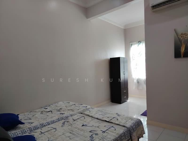 Rumah Teres 2 Tingkat untuk Disewa di Bandar Saujana Putra (Tanjong Duabelas) - Suresh Kumar - Bedroom - PropertyGuru.com.my