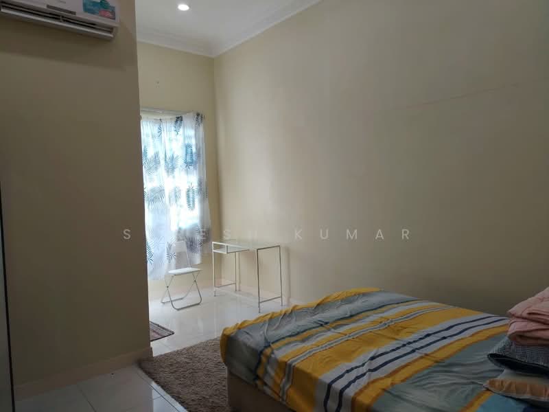 Rumah Teres 2 Tingkat untuk Disewa di Bandar Saujana Putra (Tanjong Duabelas) - Suresh Kumar - Bedroom - PropertyGuru.com.my