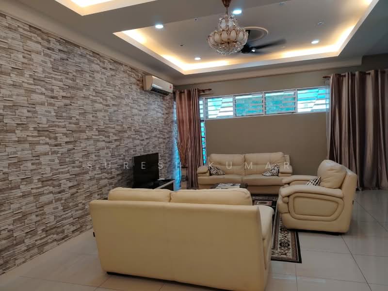 Rumah Teres 2 Tingkat untuk Disewa di Bandar Saujana Putra (Tanjong Duabelas) - Suresh Kumar - Living Room - PropertyGuru.com.my