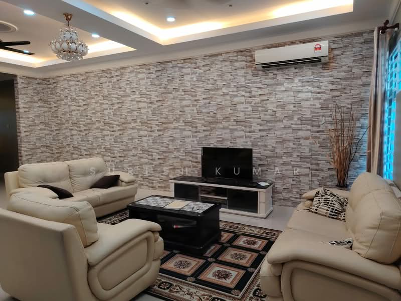 Rumah Teres 2 Tingkat untuk Disewa di Bandar Saujana Putra (Tanjong Duabelas) - Suresh Kumar - Living Room - PropertyGuru.com.my