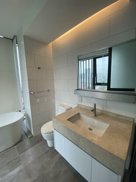 Kondominium untuk Disewa di Twy Duplex Condos - Kim Ling - Bathroom - PropertyGuru.com.my