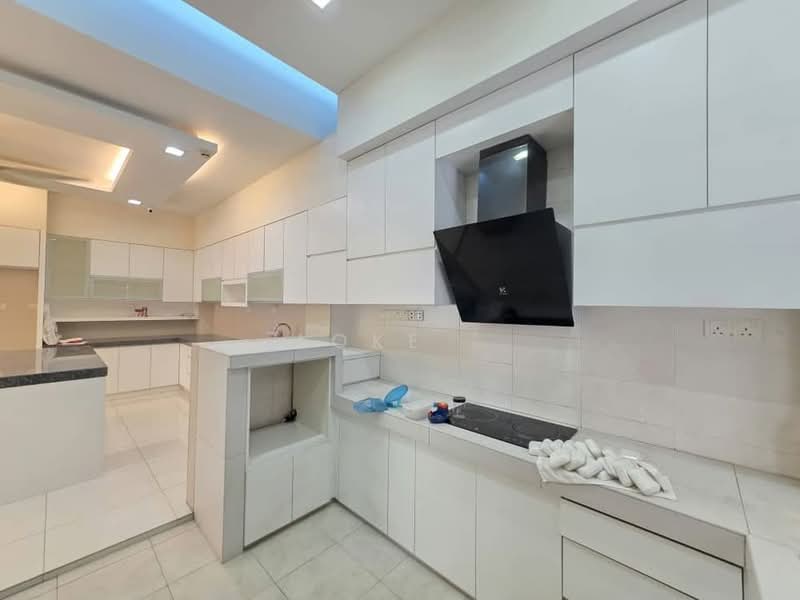Semi-Detached House for Sale in Setia Eco Park (Setia Alam) - Loke . - Kitchen - PropertyGuru.com.my