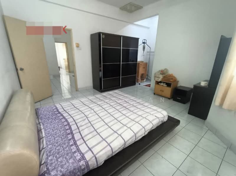 2-storey Terraced House for Sale in Taman Sentosa (Klang) - Louis Chan - Bedroom - PropertyGuru.com.my