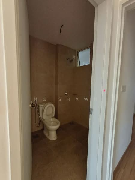 Service Residence for Sale at The Tresor @ Gravit8 - Ng Shawn - Bathroom - PropertyGuru.com.my