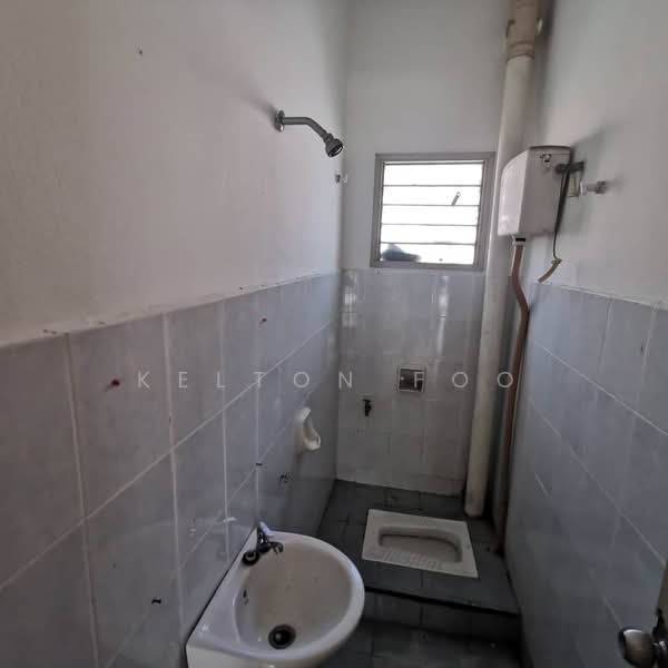 Rumah Teres 2 Tingkat untuk Dijual di Taman Velox (Rawang) - Kelton Foo - Bathroom - PropertyGuru.com.my