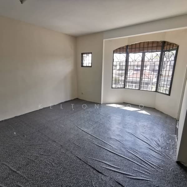 Rumah Teres 2 Tingkat untuk Dijual di Taman Velox (Rawang) - Kelton Foo - Living Room - PropertyGuru.com.my
