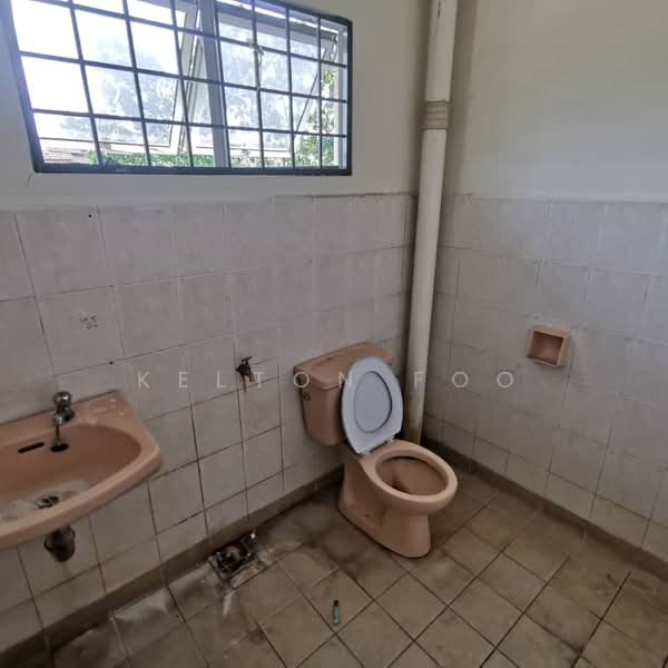 Rumah Teres 2 Tingkat untuk Dijual di Taman Velox (Rawang) - Kelton Foo - Bathroom - PropertyGuru.com.my
