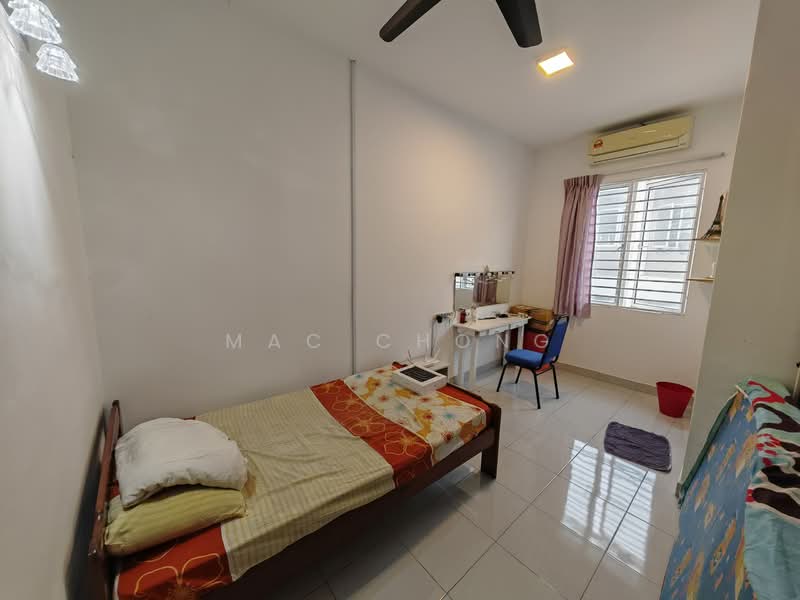 Rumah Teres 3 Tingkat untuk Dijual di Taman Semenyih Mewah (Semenyih) - Mac Chong - Bedroom - PropertyGuru.com.my